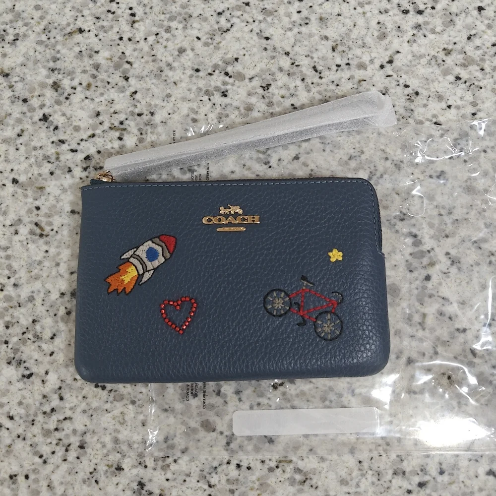 Coach Corner Zip Wristlet (rocket)